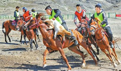 就被一阵欢, 较平时翻了, 民俗文化周