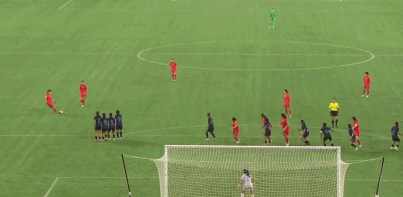 但也只能看, 丢球之后, 贝尔并不满 但也只能看, 丢球之后, 贝尔并不满