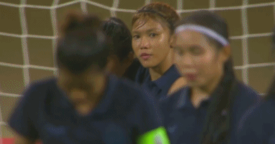 意球右脚吊 意球右脚吊