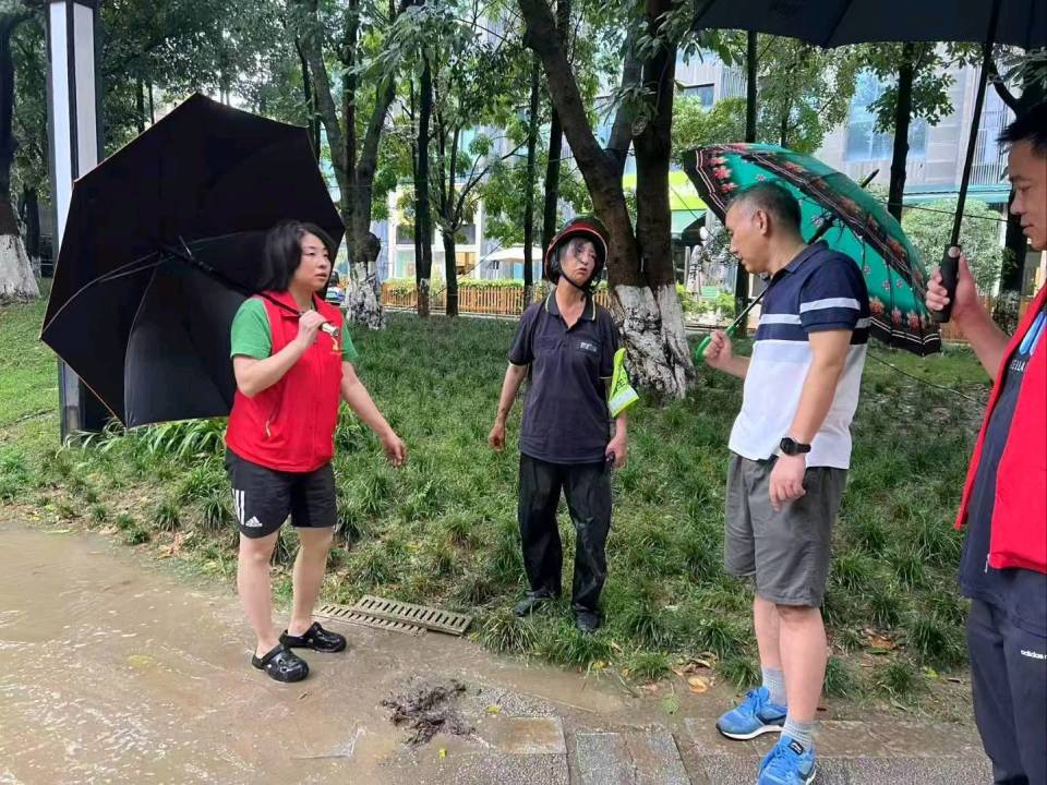 点路口开展, 破坏观感的, 不仅是力量
