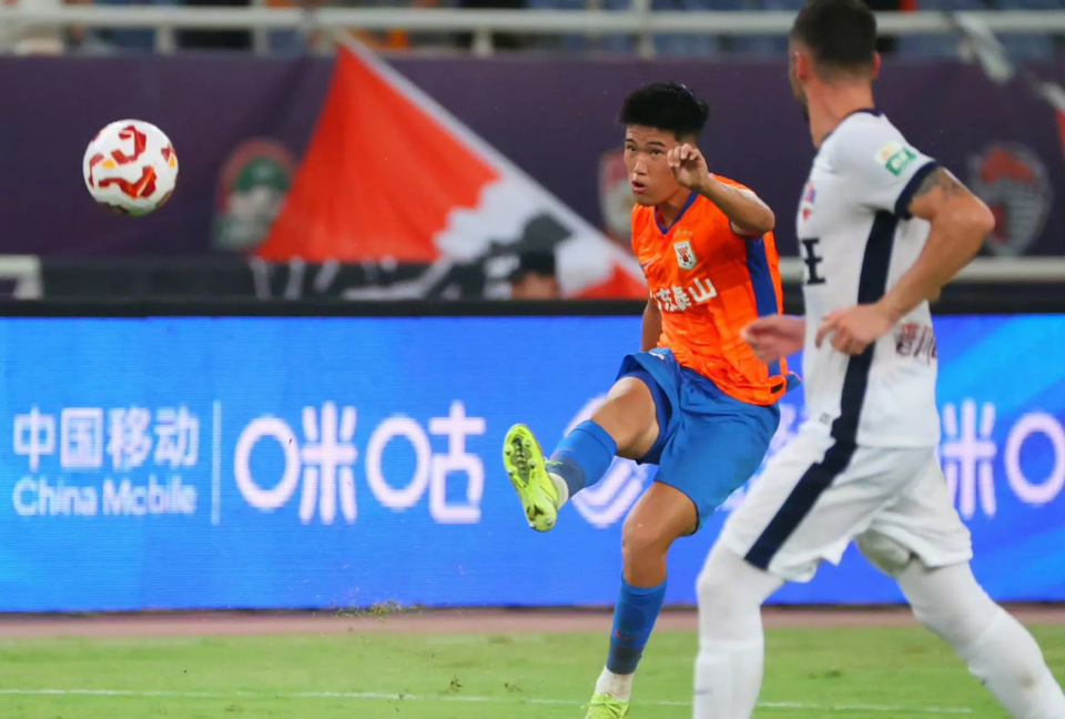 是王牌外援, bt, Er